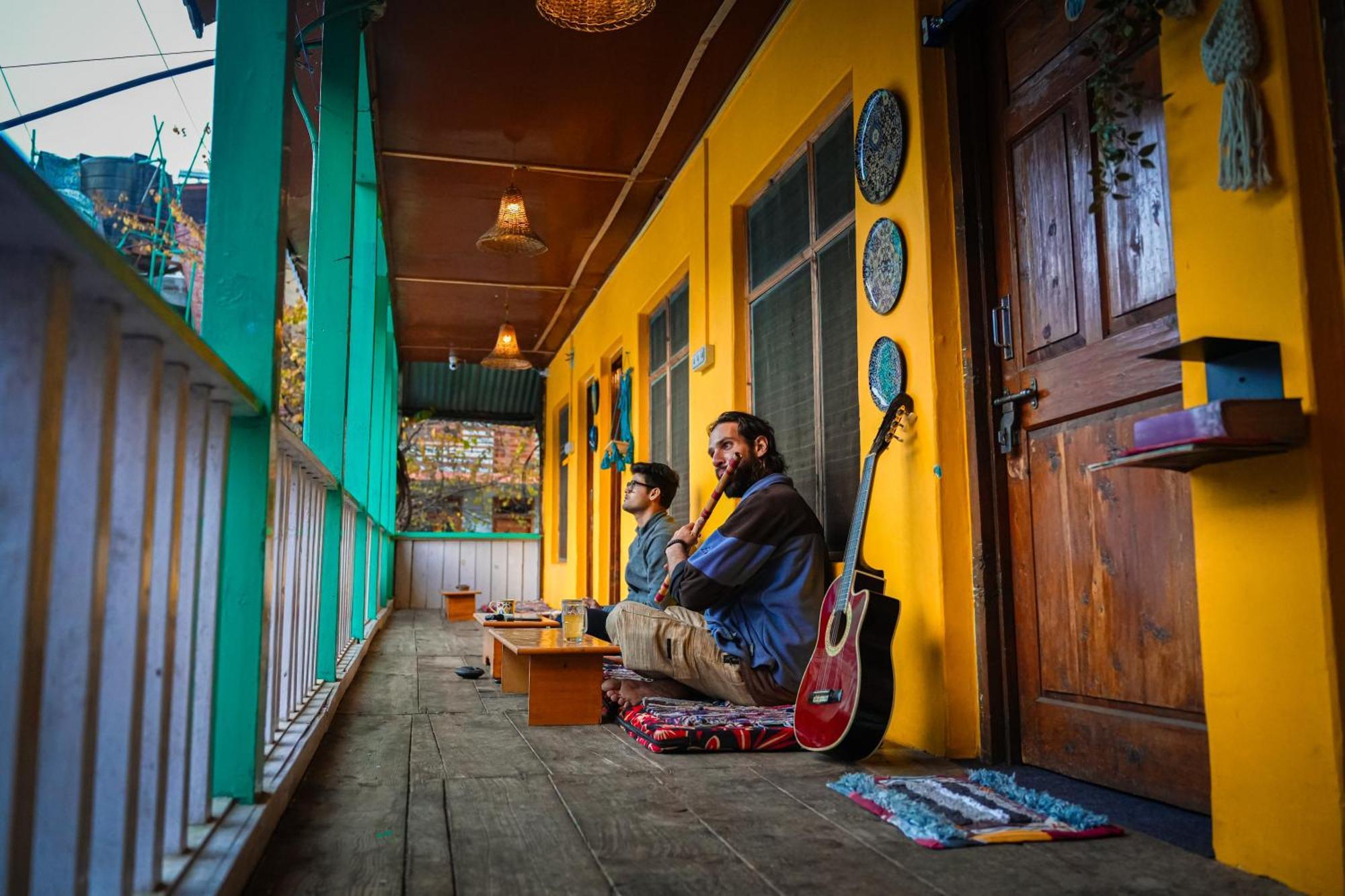 Yaarana Stay & Cafe, Vashisht, Manali Экстерьер фото