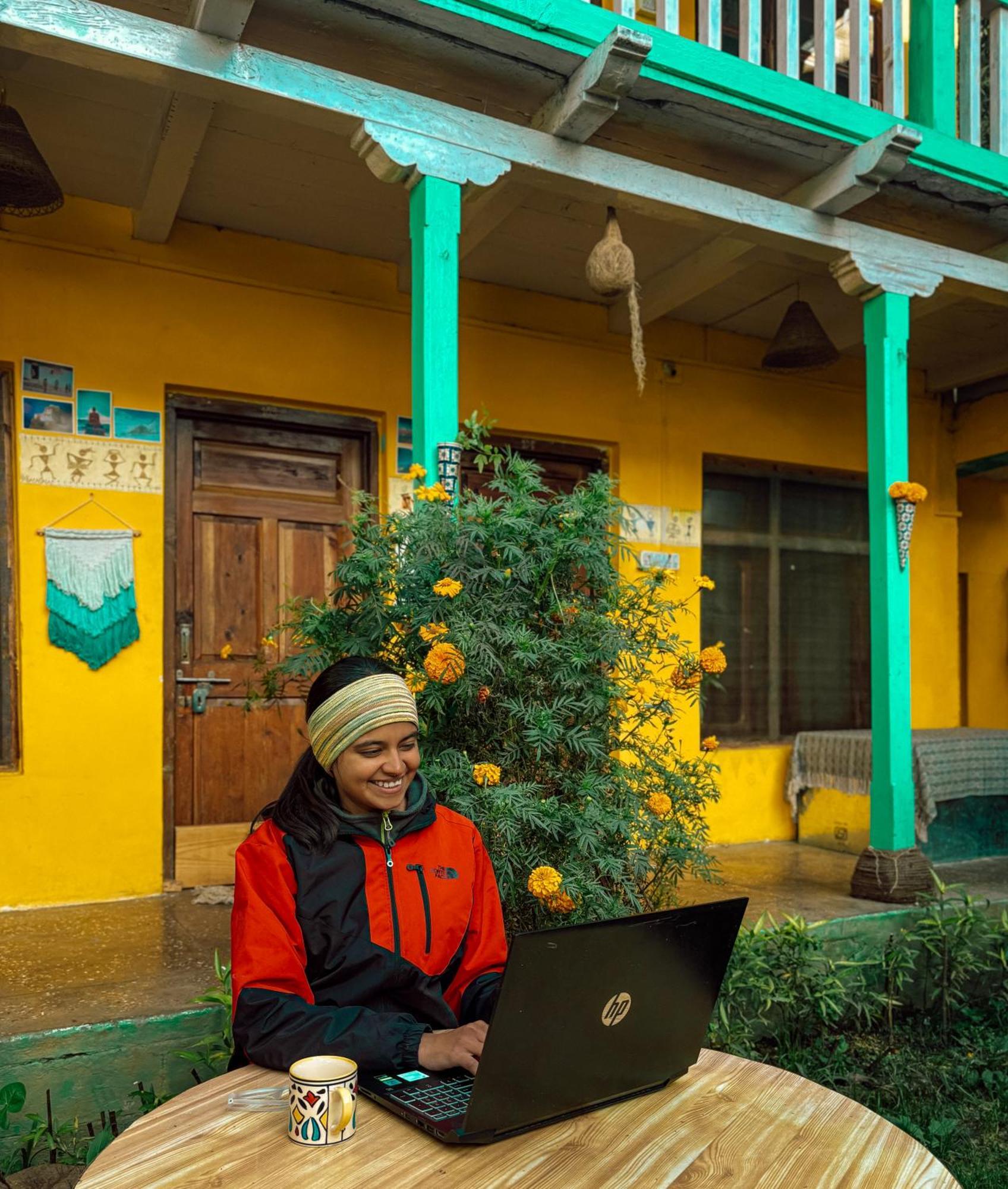 Yaarana Stay & Cafe, Vashisht, Manali Экстерьер фото